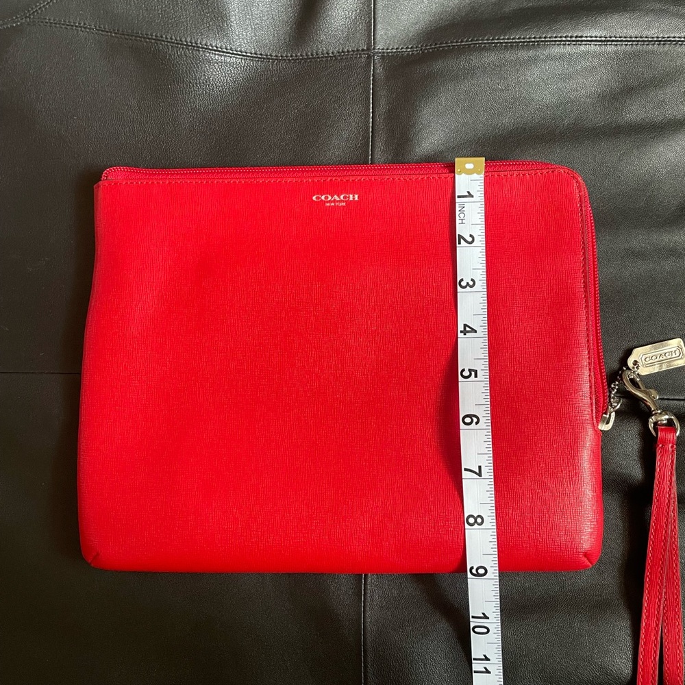 COACH - Flawless Red Leather Bag / iPad Case - Picture 8 of 10
